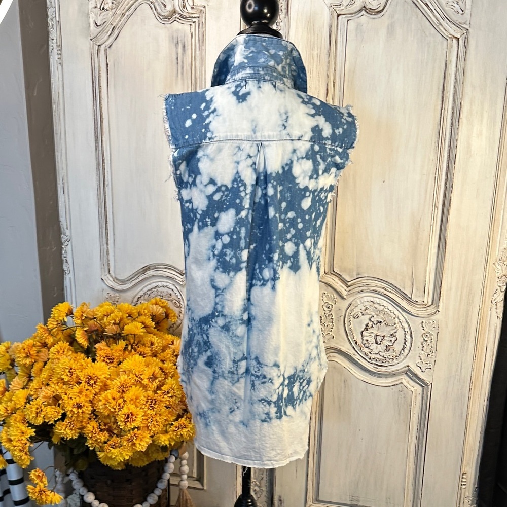 Thrill Jeans Sleeveless Denim Tie-Dye Shirt Dress - Picture 5 of 6